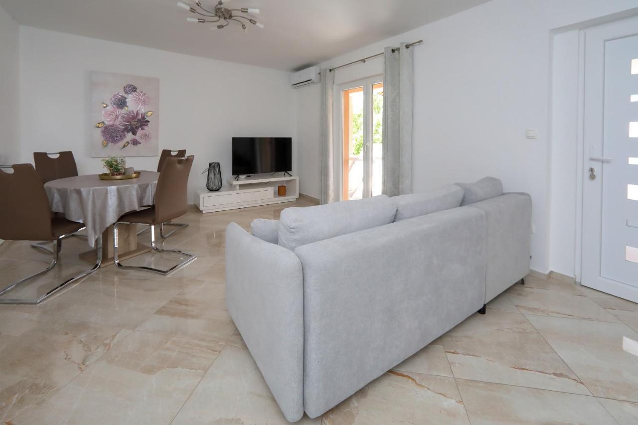 Apartment Alfonso Bibinje Bagian luar foto